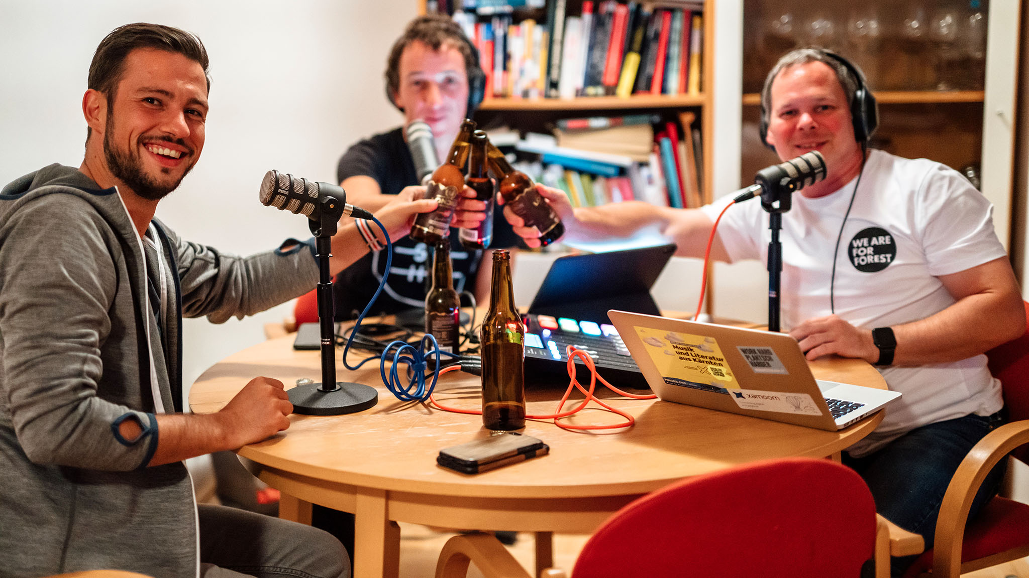 Landesrat Sebastian Schuschnig, Daniel Gollner, Georg Holzer und die charmante Assistentin